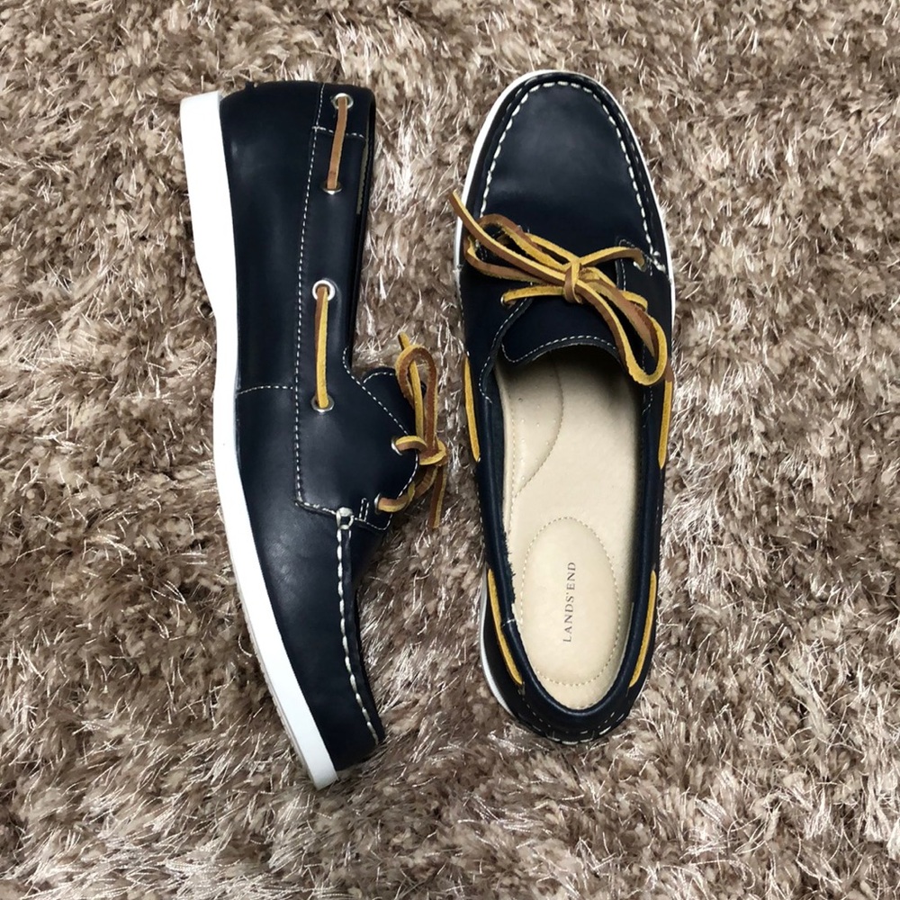 Lands’ End boat shoes size 10B